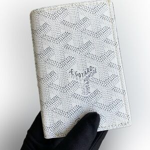 White Goyard Saint Pierre Bifold Wallet - Like New